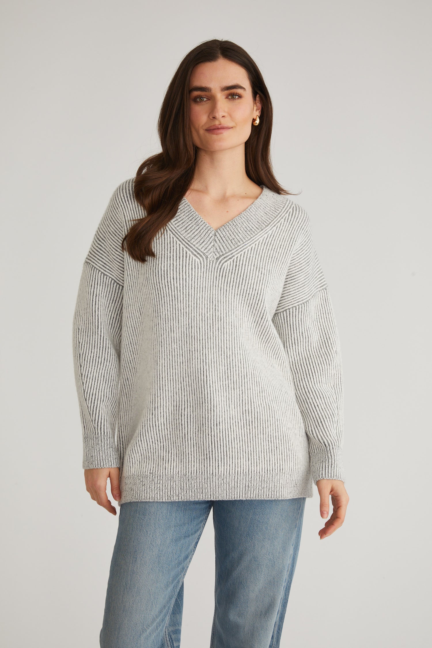 DIANA V-NECK PLAITED TUNIC