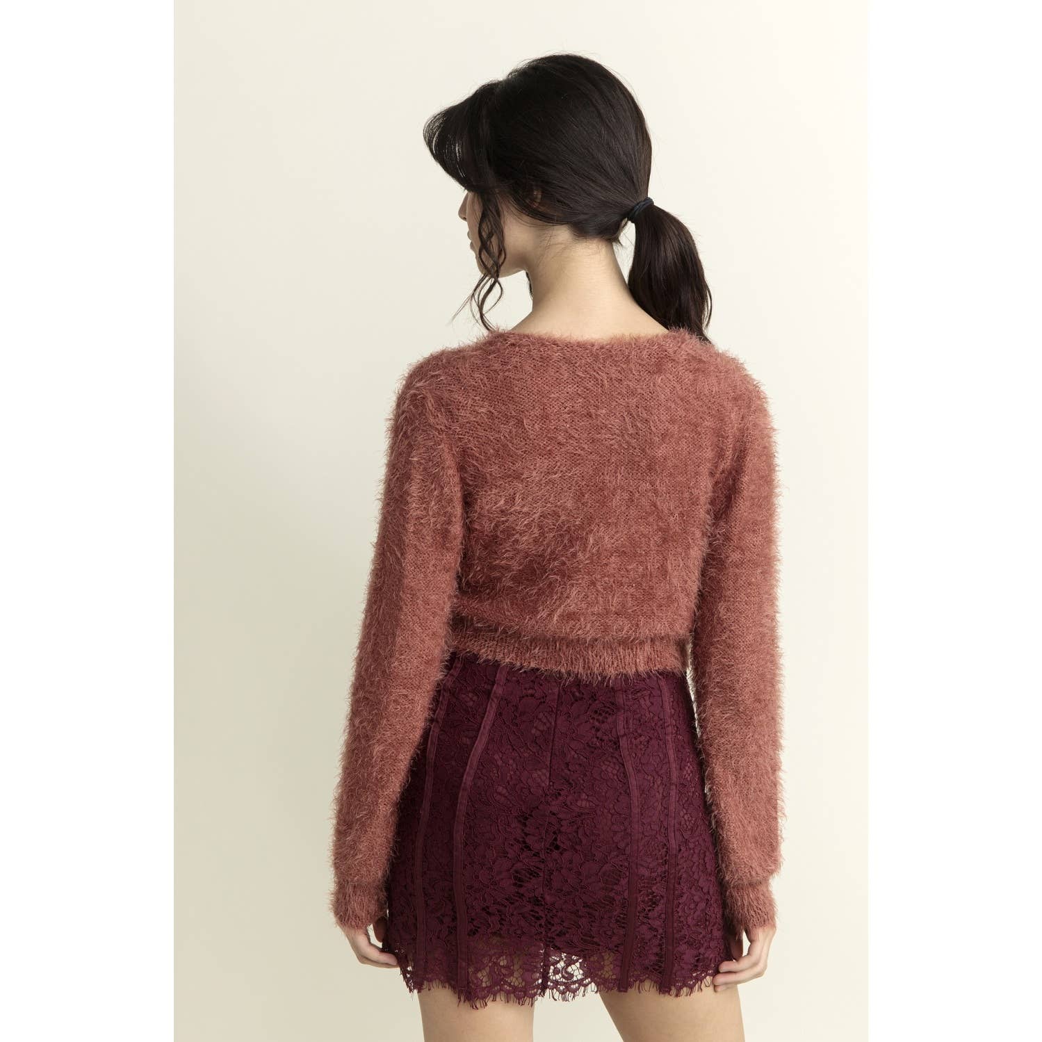 FUZZY BOW CARDIGAN