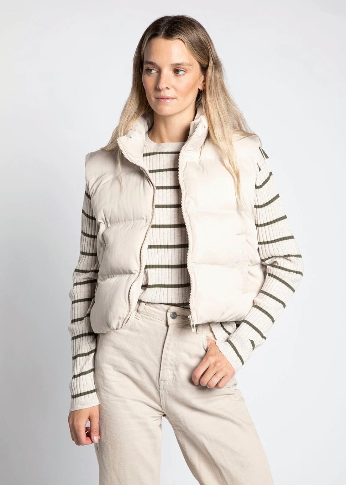Issey Vest in Cream