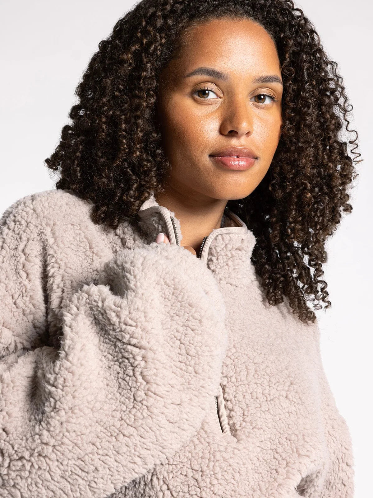 Voyage Pullover