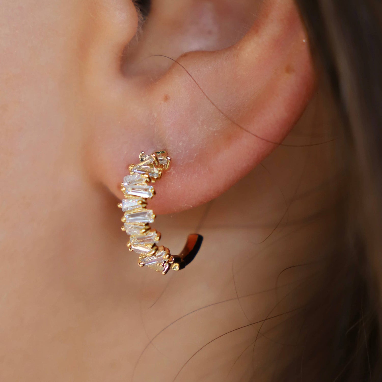 Ellie Tapered Baguette Hoops