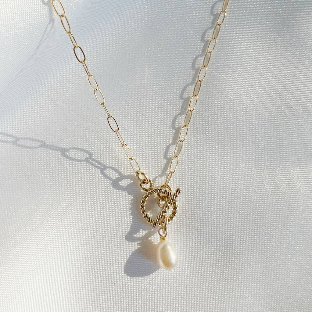 Coco Pearl Toggle