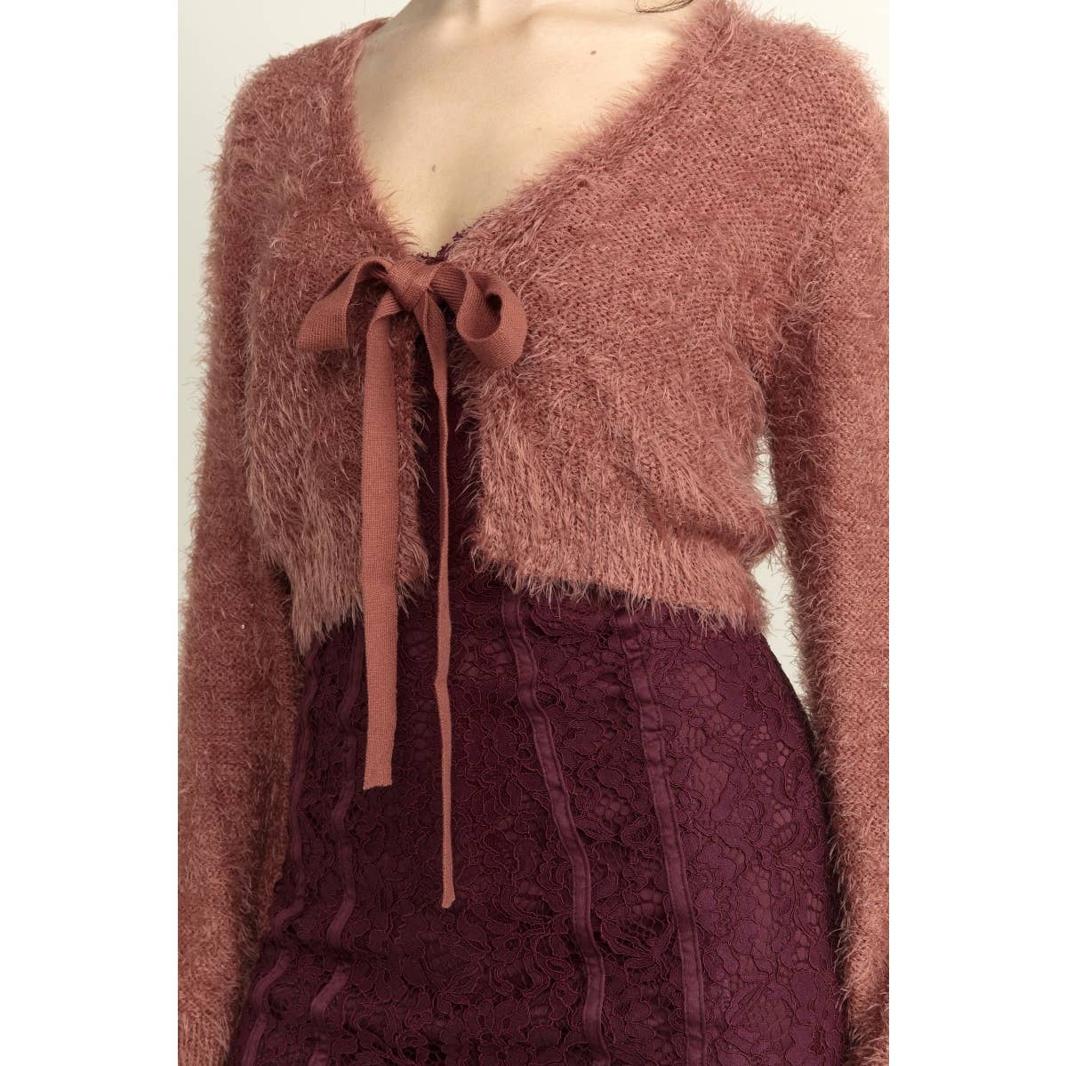 FUZZY BOW CARDIGAN