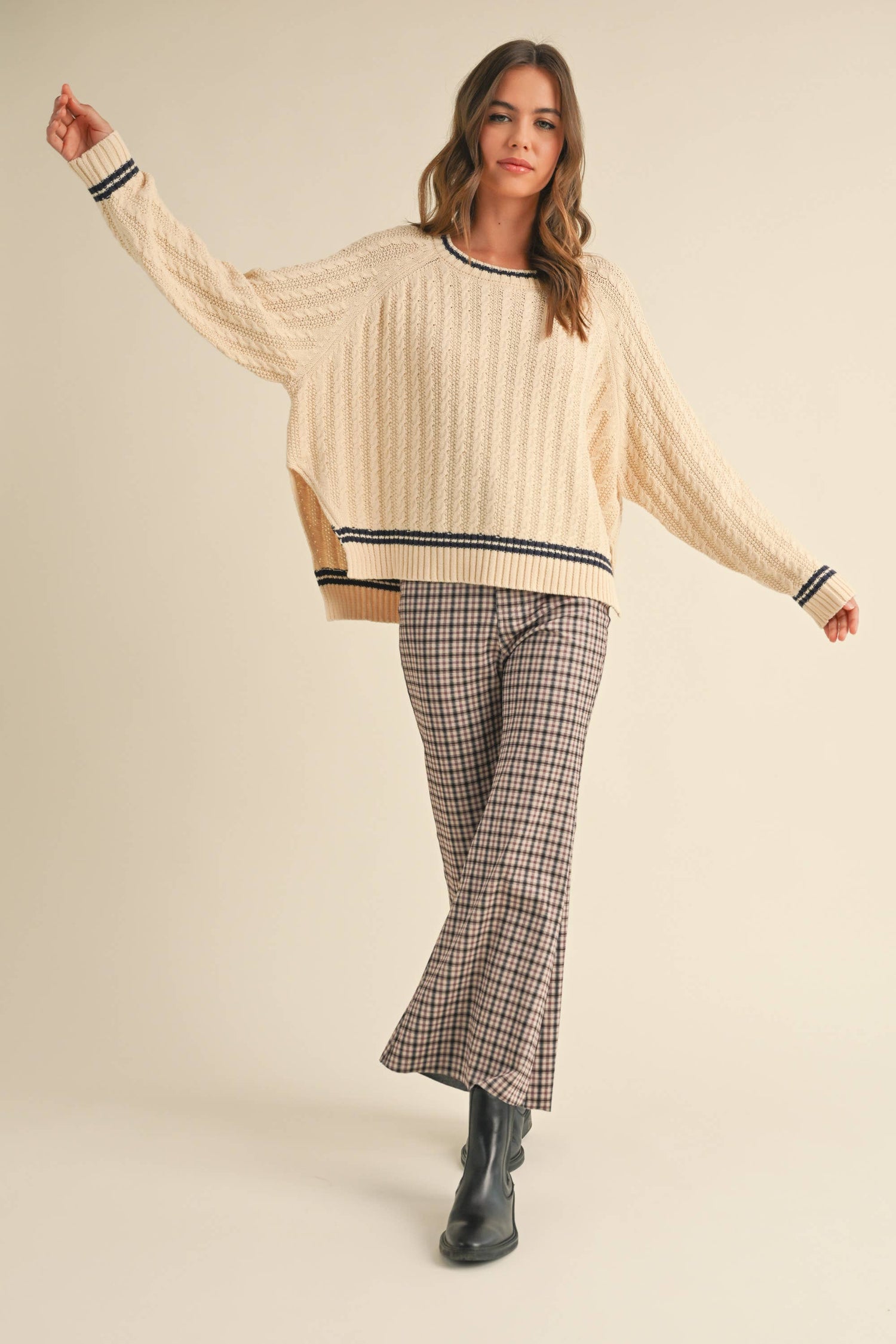 LUCA CABLE KNIT
