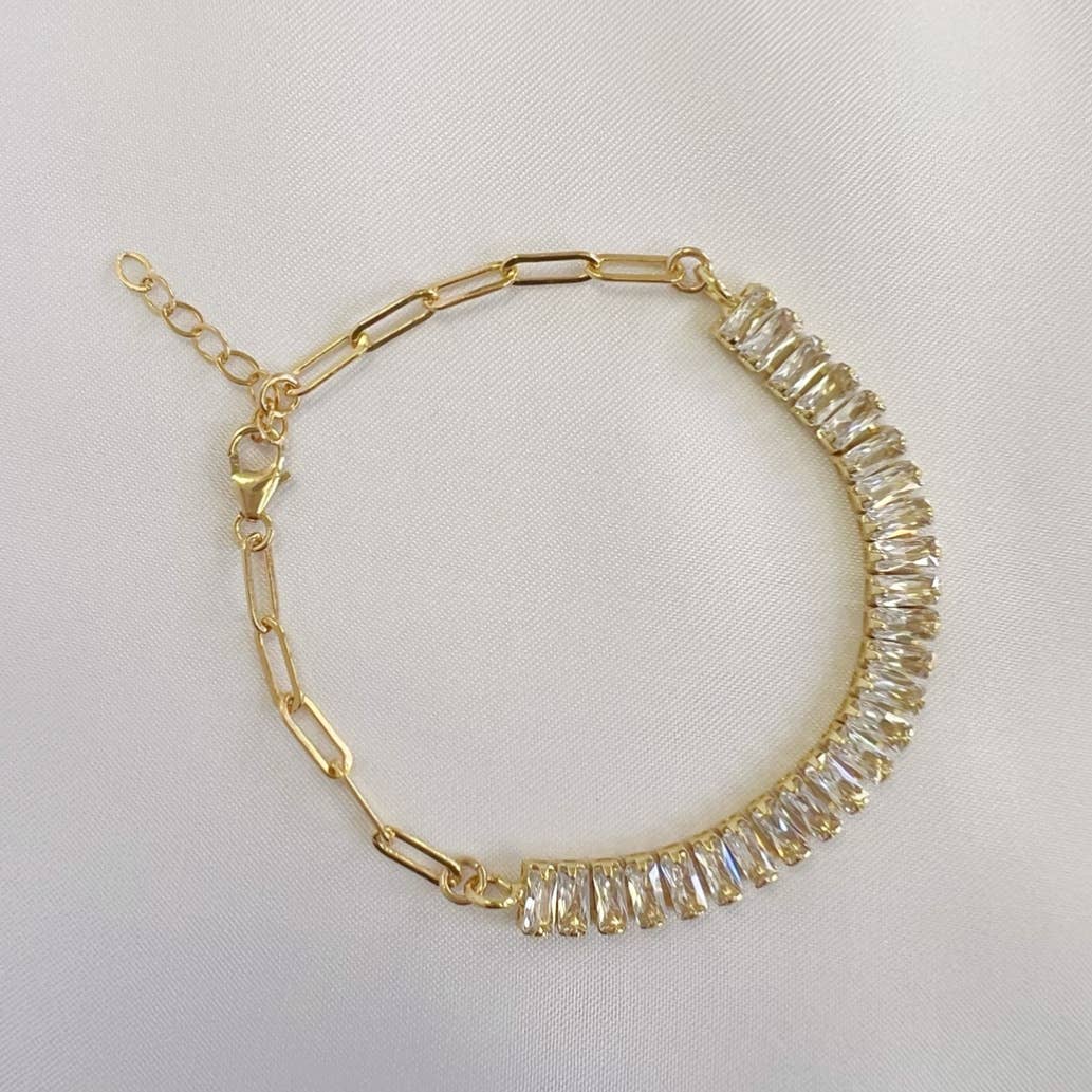 Allie Baguette Paperclip Chain Bracelet