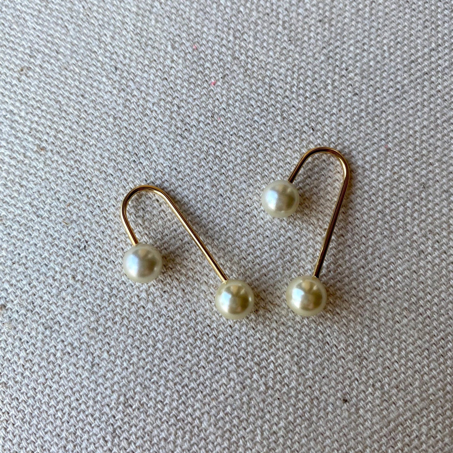 Screw Back Pearl Earrings
