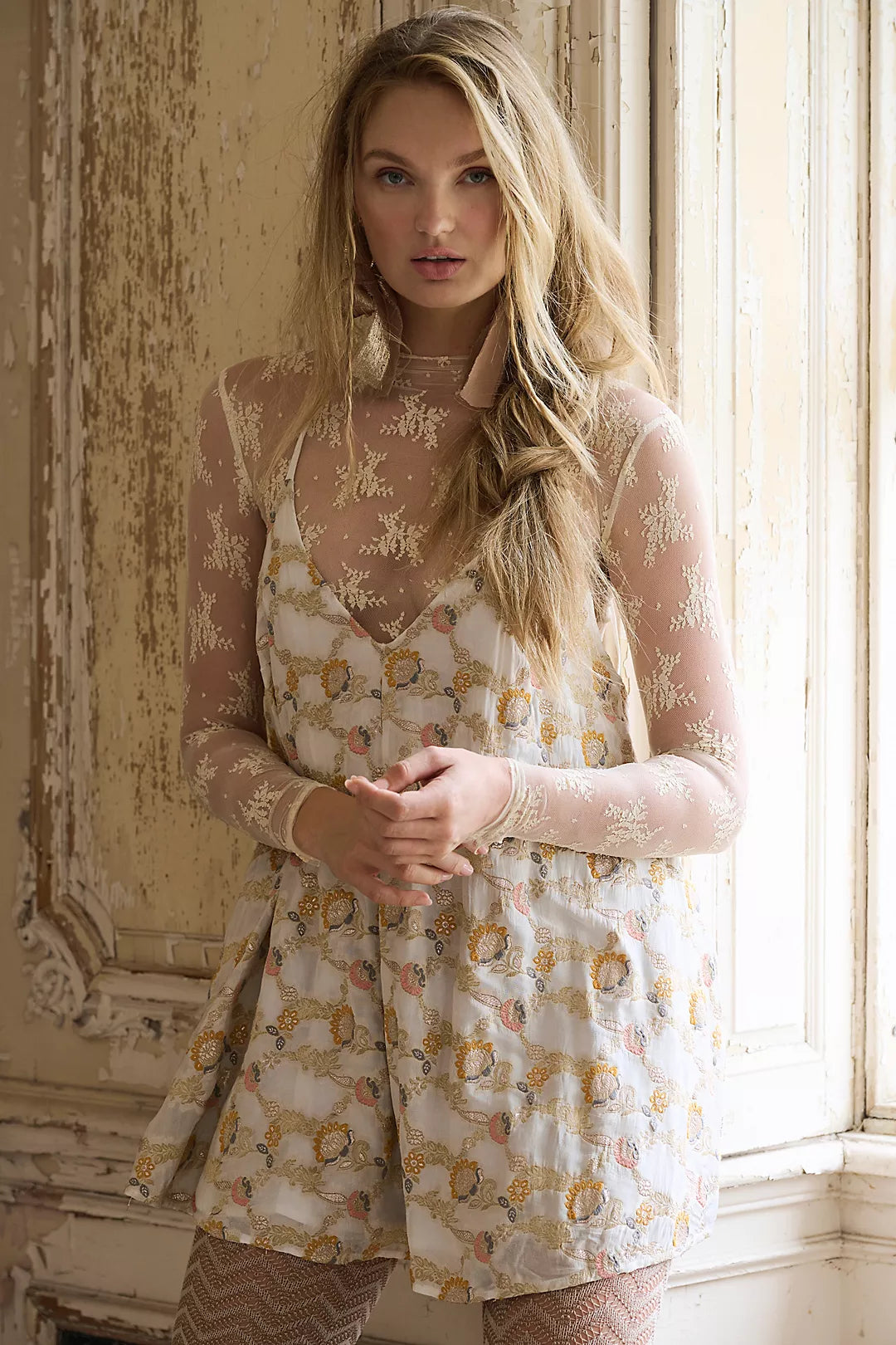 lady lux layering top